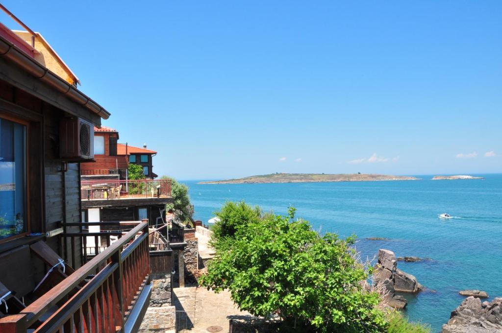 Deep Blue Guest House Sozopol Exterior foto